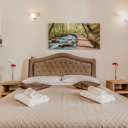 Ariana Luxury Guest House Rome Exterior photo