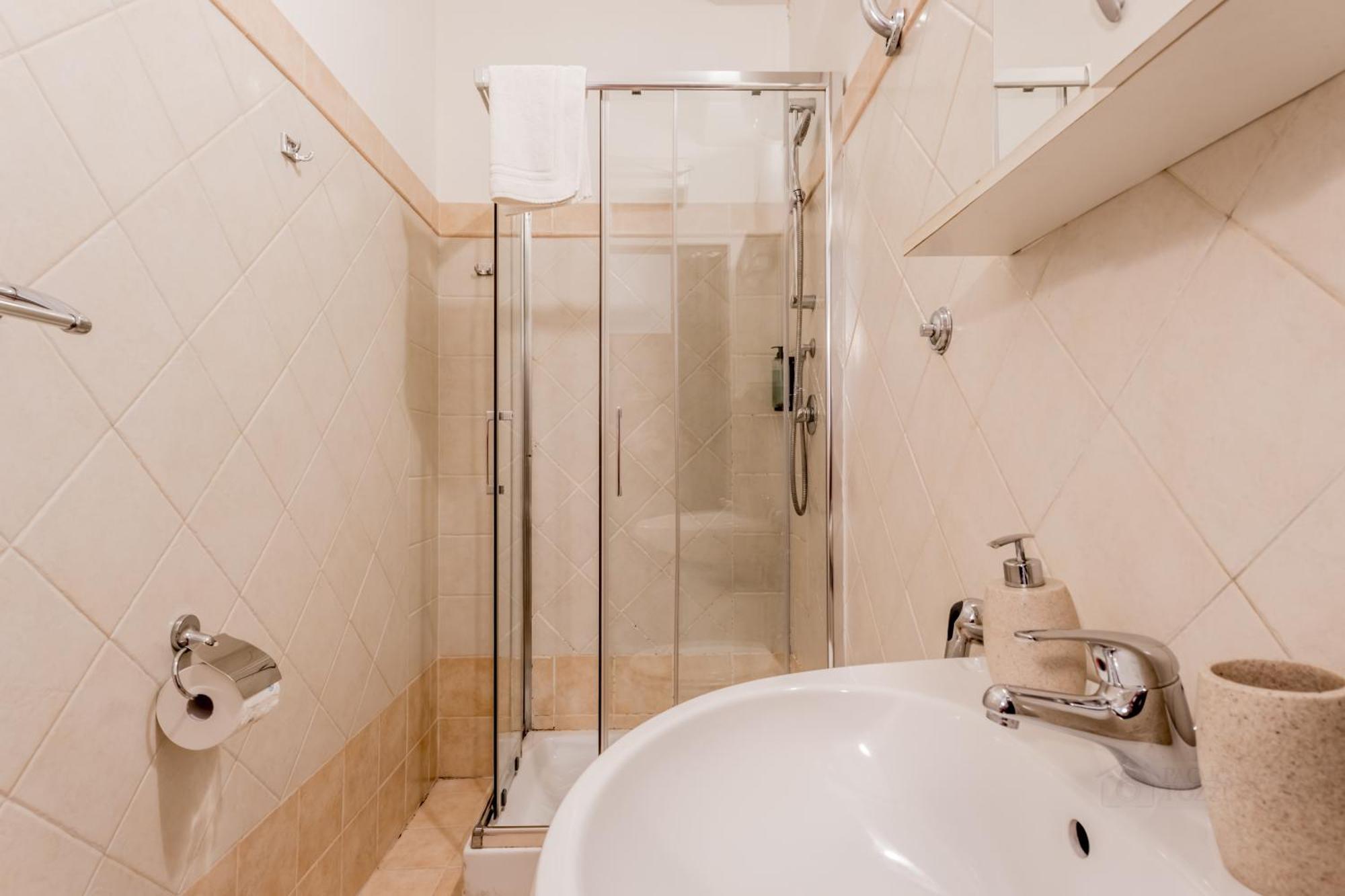 Ariana Luxury Guest House Rome Exterior photo